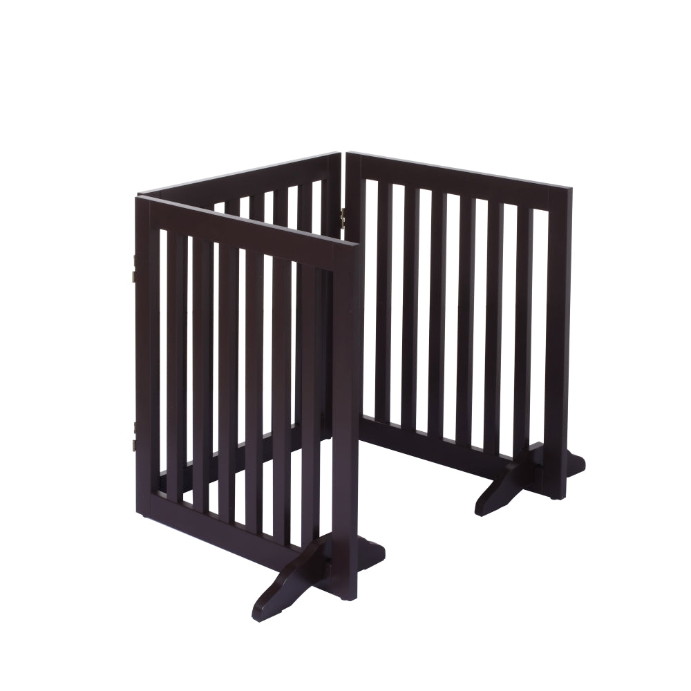 Freestanding clearance pet fence